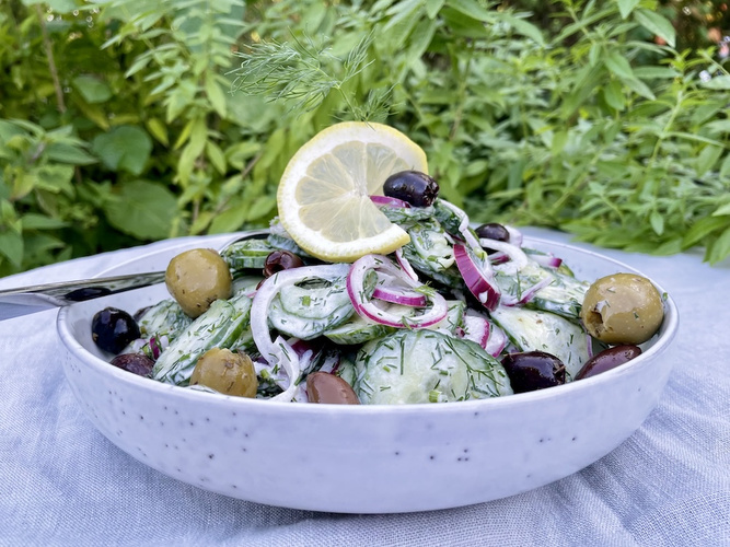 Rezeptbild für Mediterraner Gurkensalat mit Dill 