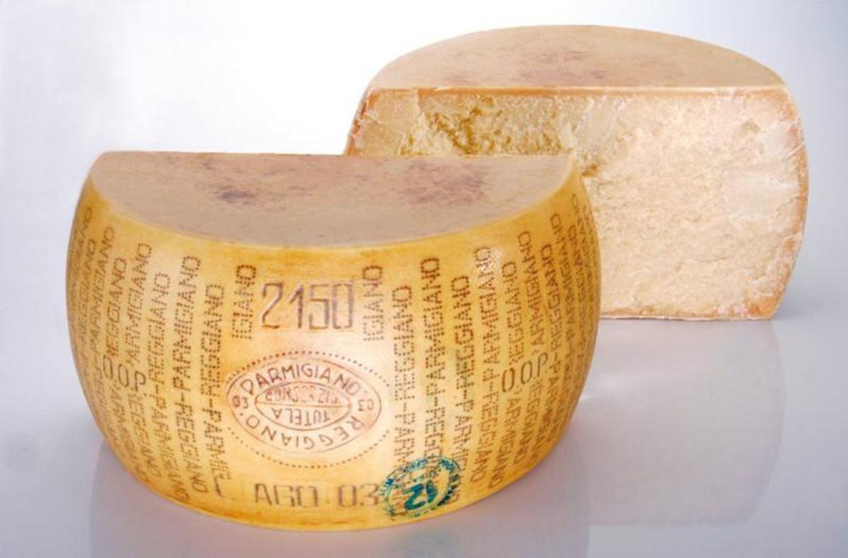 Parmigiano Reggiano DOP - 12 - 14 Monate gereift